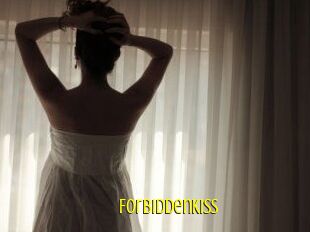 ForbiddenKiss_