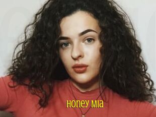 Honey_Mia