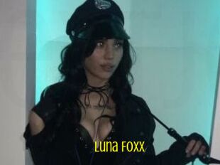 Luna_Foxx