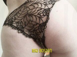 Mia_Boston