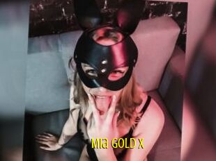 Mia_Gold_x