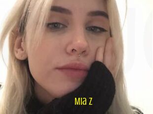 Mia_z