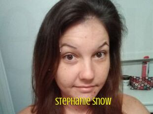 Stephanie_Snow