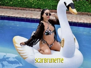 Scarbrunette